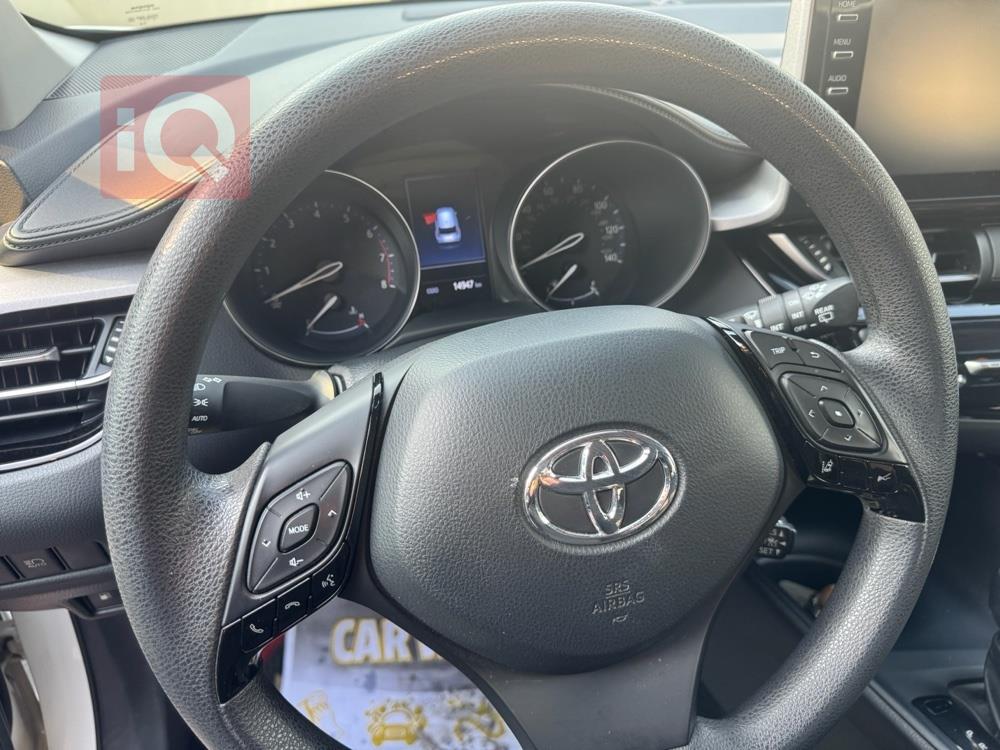 تويوتا سي اتش ار